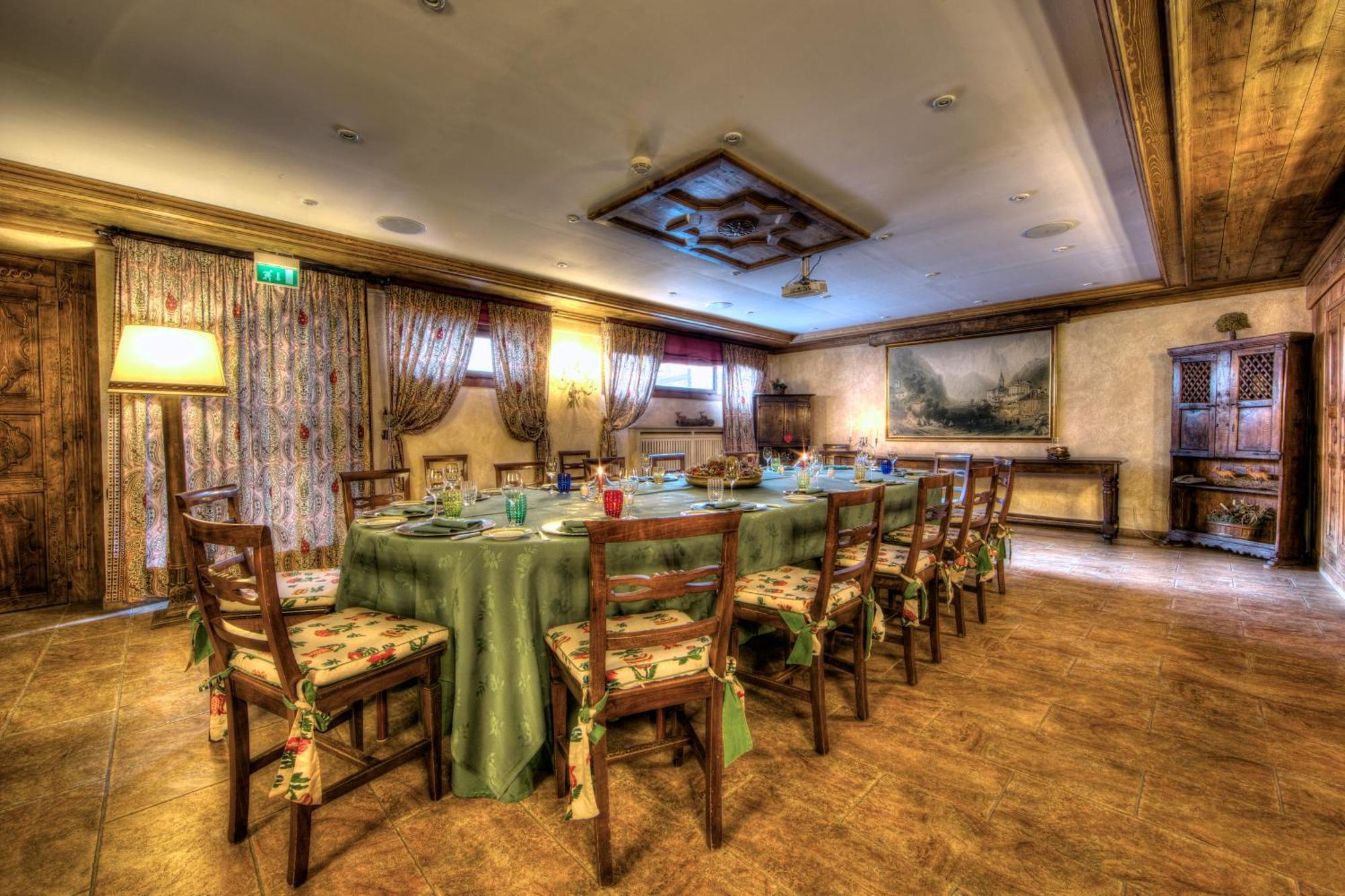 Villa Novecento Romantic Hotel - Estella Hotel Collection & Experience Courmayeur Exterior photo