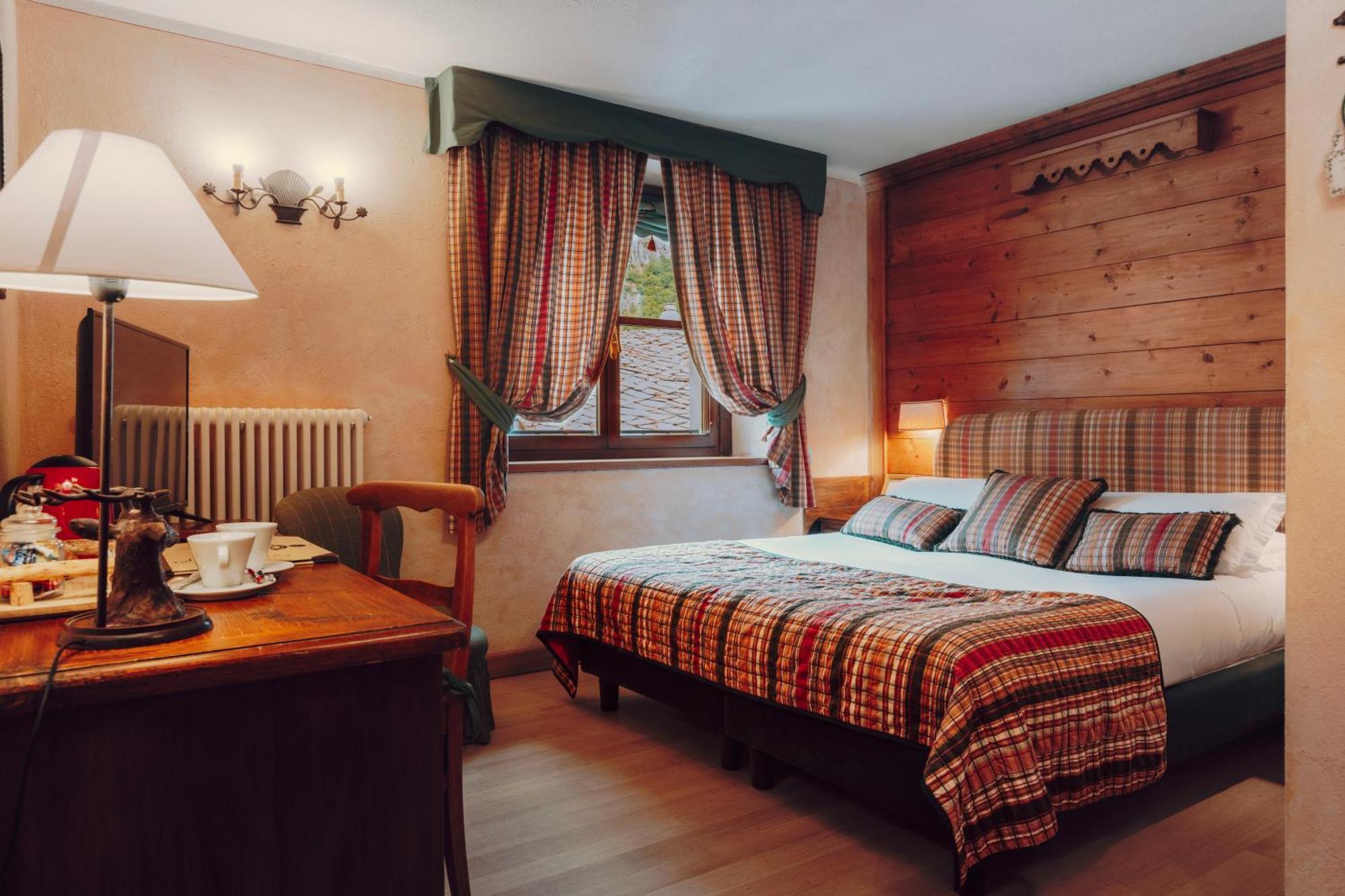 Villa Novecento Romantic Hotel - Estella Hotel Collection & Experience Courmayeur Exterior photo