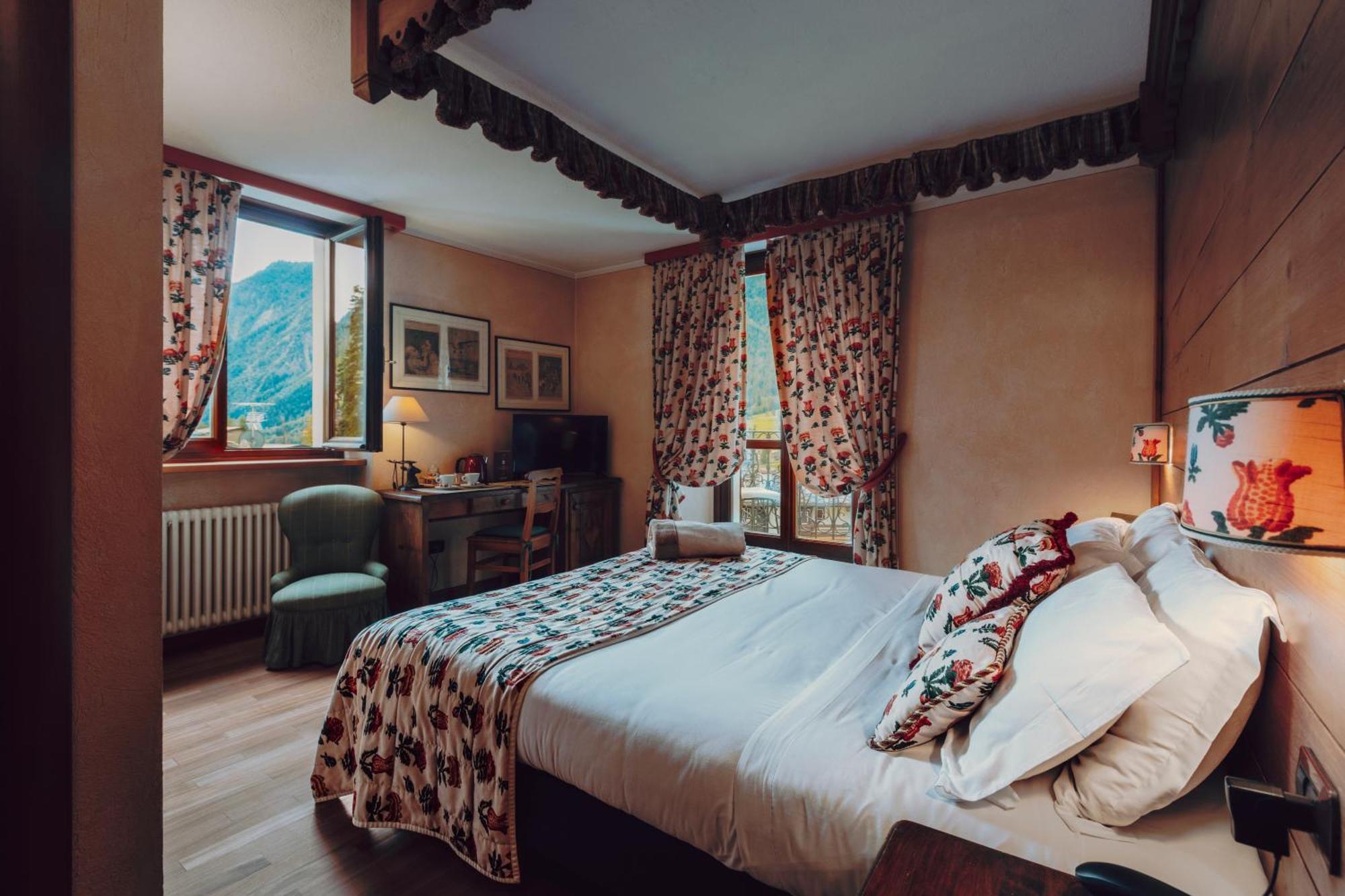 Villa Novecento Romantic Hotel - Estella Hotel Collection & Experience Courmayeur Exterior photo