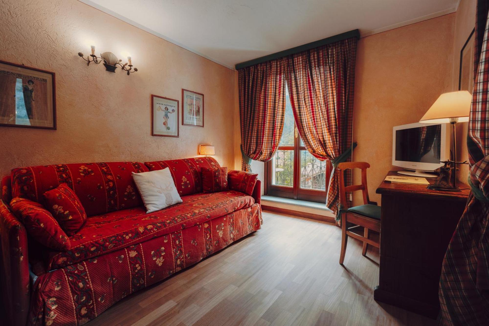 Villa Novecento Romantic Hotel - Estella Hotel Collection & Experience Courmayeur Exterior photo